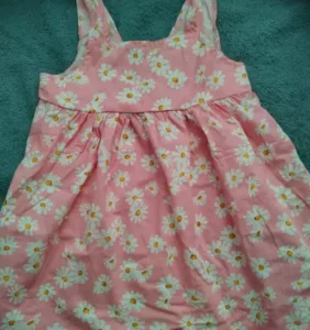 Reçu la Robe Sans Manches à Imprimé Floral pour Bébé Fille du client J****b.