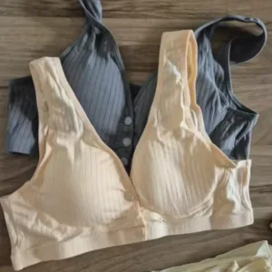 Reçu le soutien-gorge d'allaitement et les sous-vêtements de maternité de la cliente B***a.