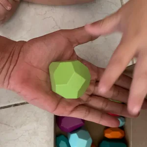 Reçu 18pcs Pierres d'Équilibrage en Bois Empilables de la part du client M***e.