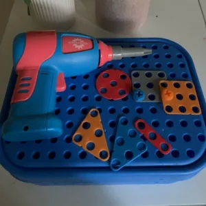 Reçu le set de Perceuse Mosaïque Créative & Outils pour Enfants de la part du client S**a.