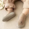 chaussures pour bébé, chaussures à enfiler, chaussures à chaussettes, chaussures pour premier marcheur, chaussures à semelle en caoutchouc