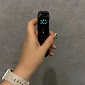 Reçu Thermomètre Numérique Infrarouge Sans Contact de la part du client E****a.