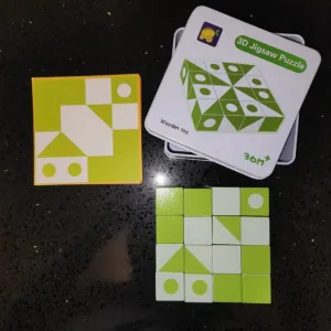 Reçu le puzzle de correspondance de blocs cachés du client E****y.