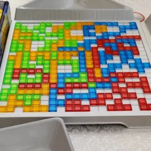 Reçu le Jeu de Plateau Blokus Squares pour 4 Joueurs du client E****a.